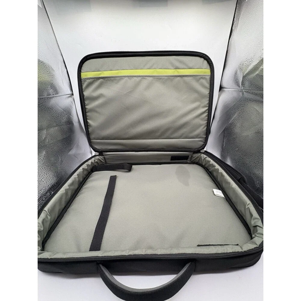 Case Logic VNC-218BLACK 18 Inch Laptop Bag Briefcase Soft Computer Unisex